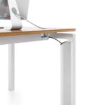 Bureau Teos avec goulotte